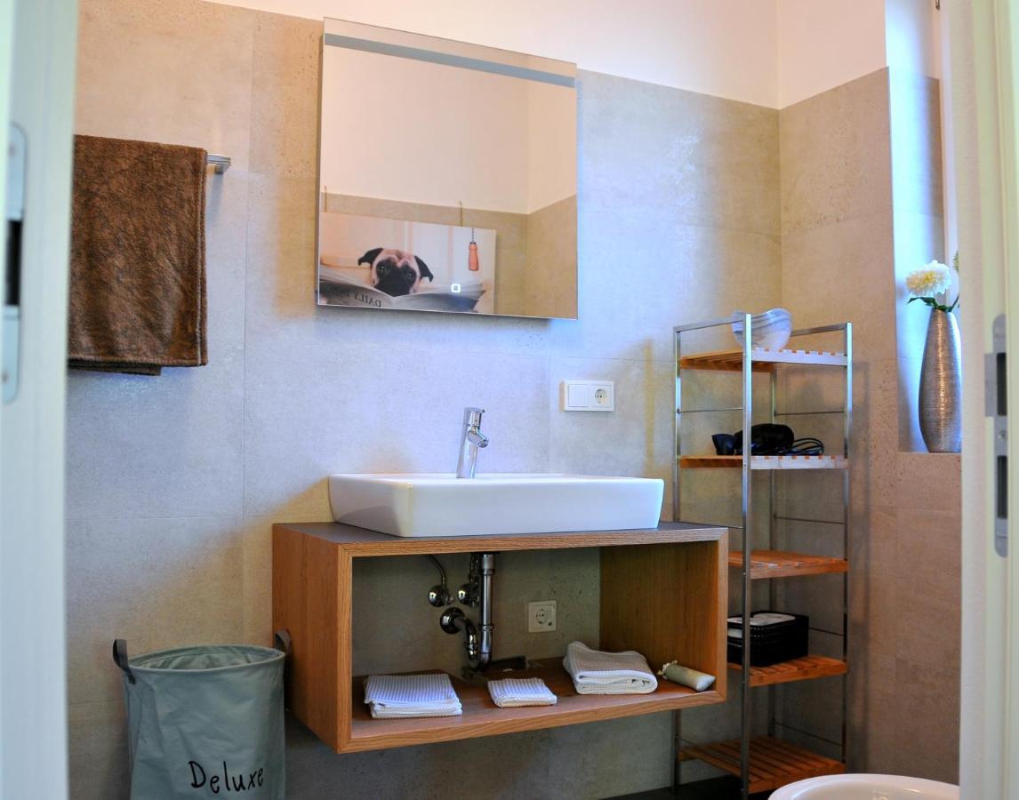 מרלנגו Ruhige Ferienwohnung Mit Garten Und Garage In Privatvilla מראה חיצוני תמונה