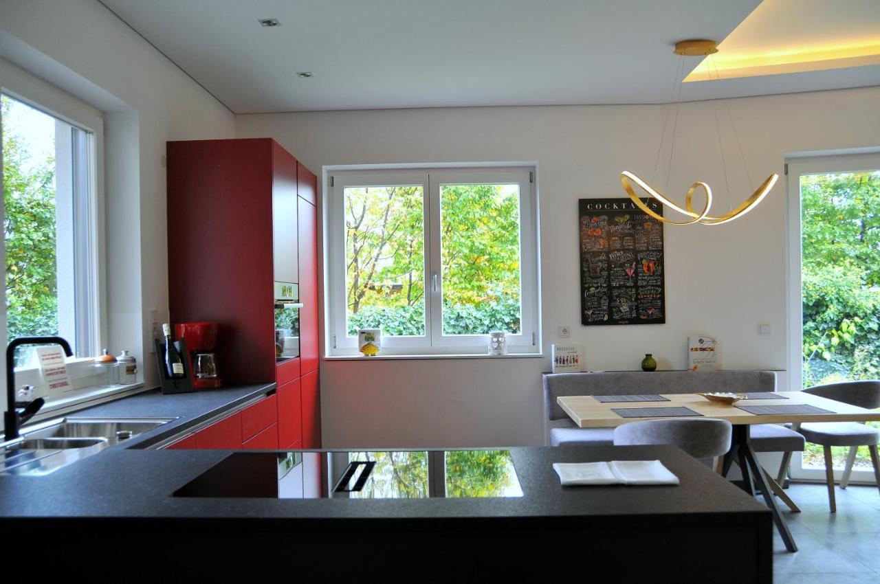 מרלנגו Ruhige Ferienwohnung Mit Garten Und Garage In Privatvilla מראה חיצוני תמונה